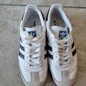 Adidas Samba – Women’s Size 6.5 – Classic White / Black
